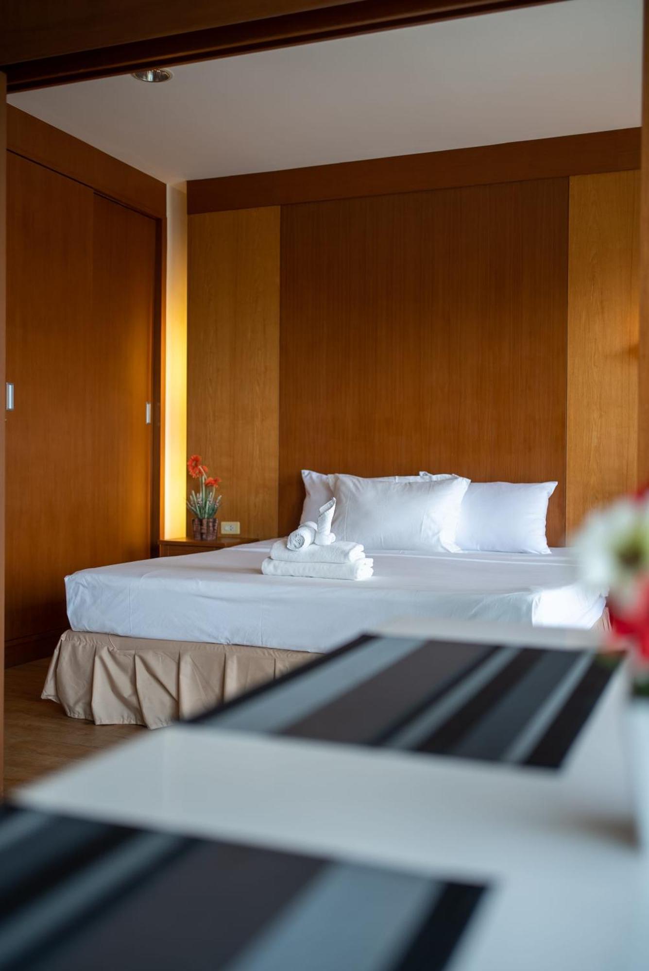 Vtsix At View Talay 6 Hotel Pattaya Ngoại thất bức ảnh