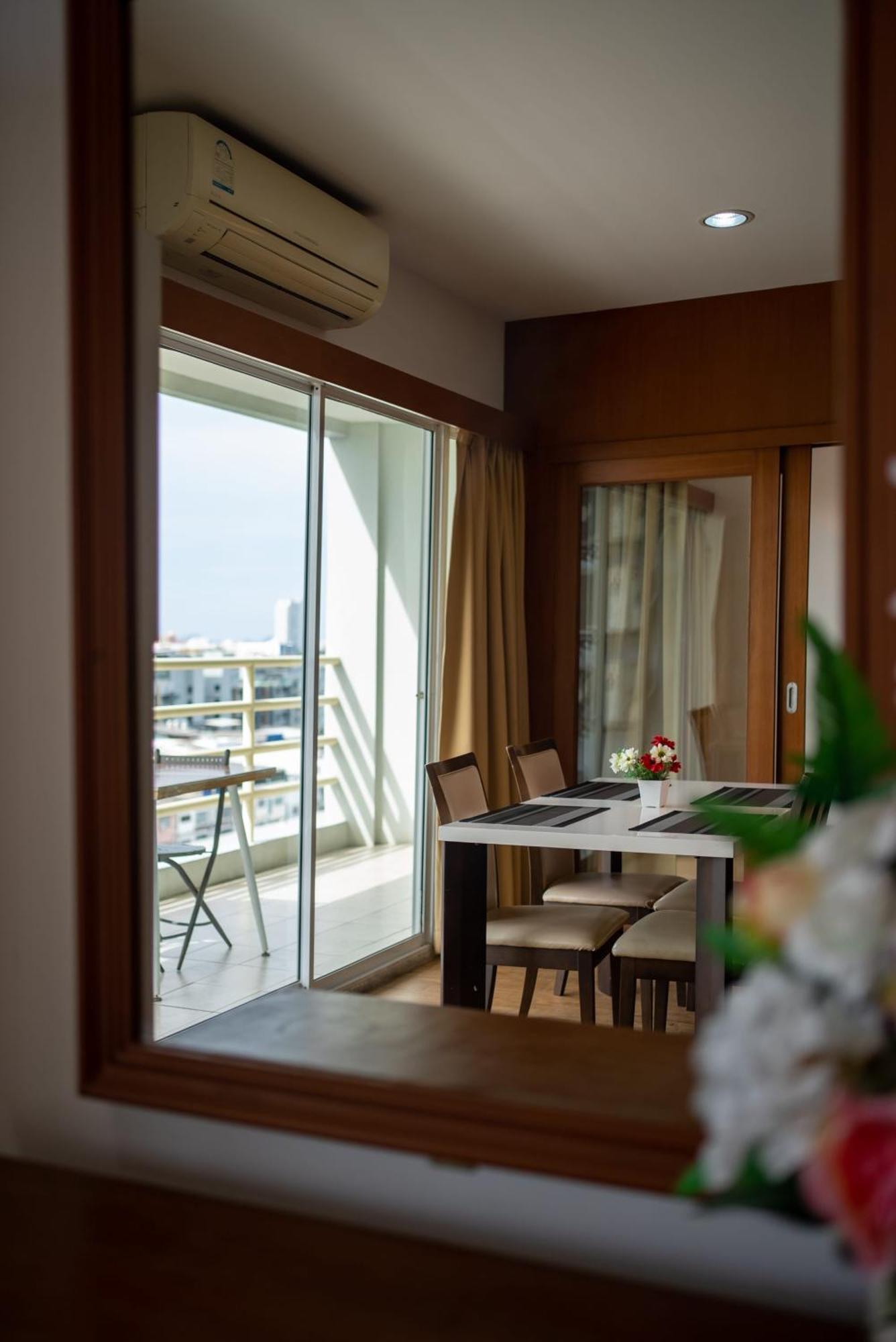 Vtsix At View Talay 6 Hotel Pattaya Ngoại thất bức ảnh