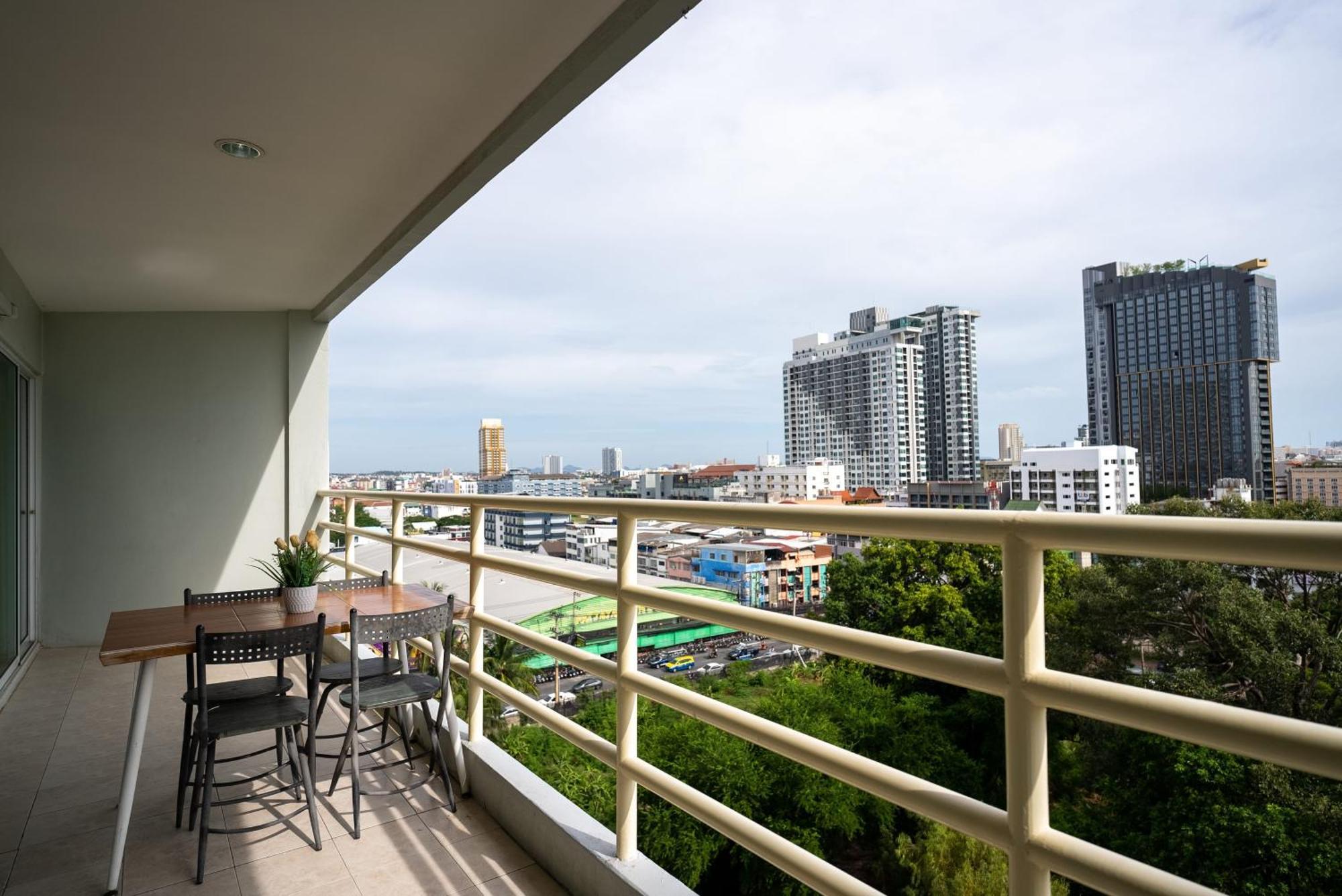 Vtsix At View Talay 6 Hotel Pattaya Ngoại thất bức ảnh