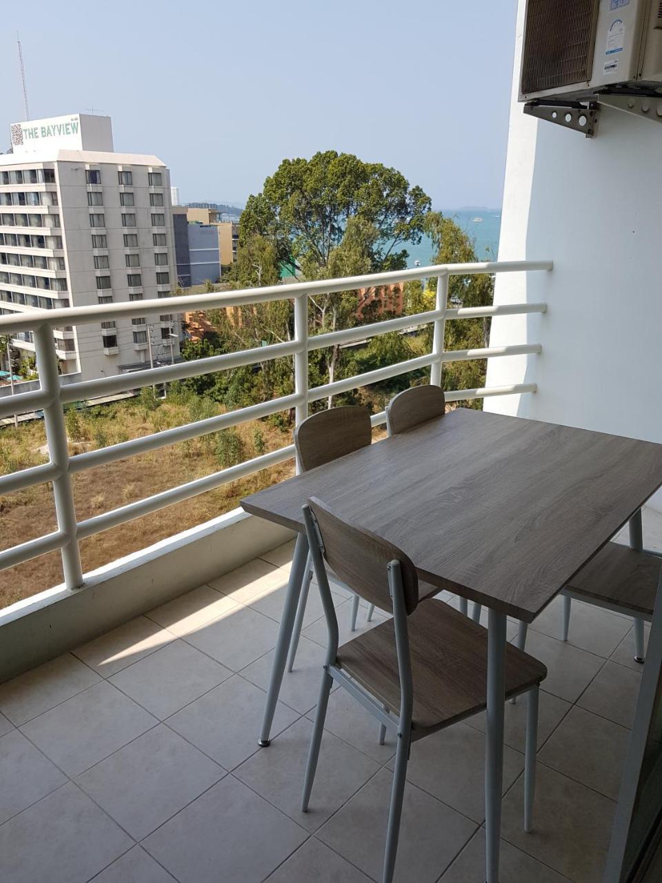 Vtsix At View Talay 6 Hotel Pattaya Ngoại thất bức ảnh